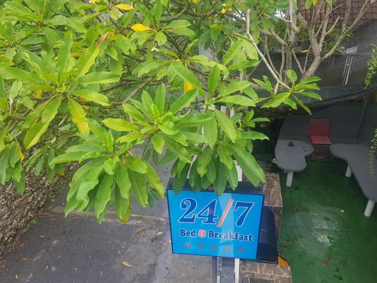 24/7 Bed & Breakfast Jimbaran  Exterior photo